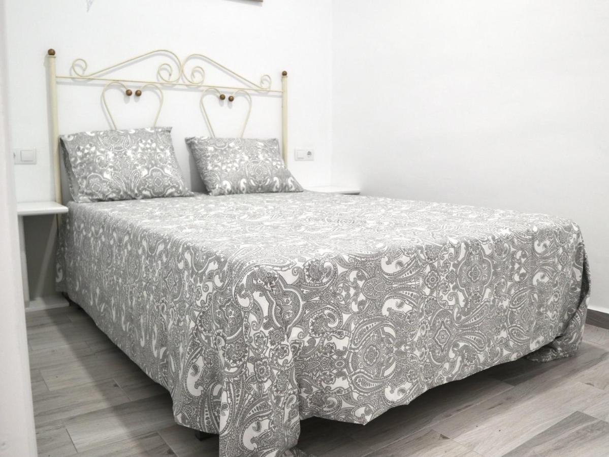 Apartamento Gades Conil A Conil De La Frontera Exteriör bild